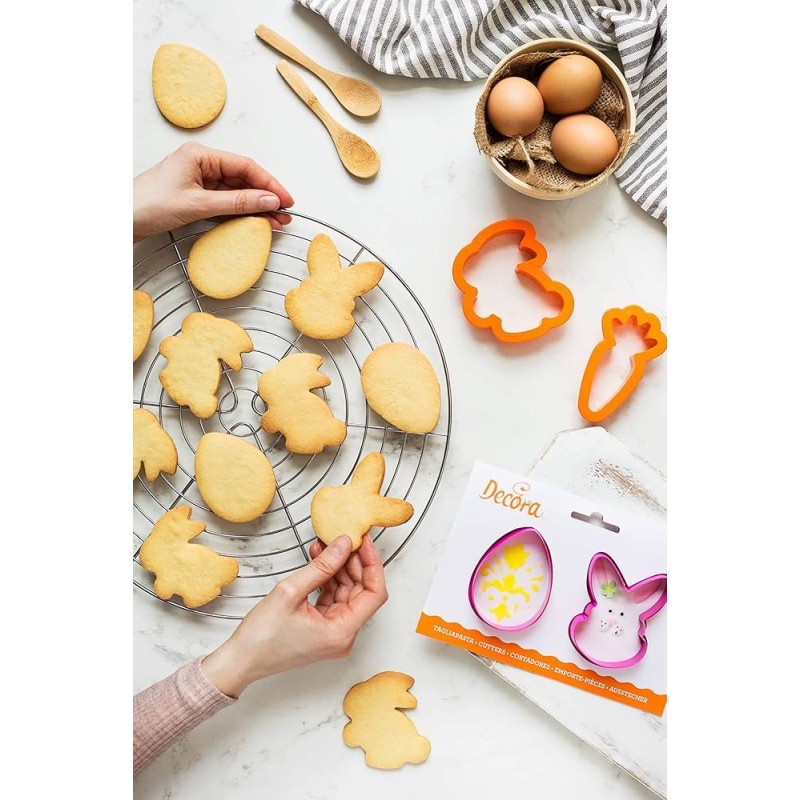 Découpoirs biscuits lapin, œuf et carotte pour sablés décorés et cookies maison